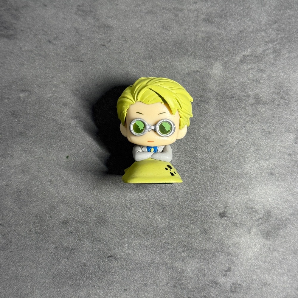 Jujutsu‎ Kaisen Kento Nanami Mini Figure Yellow Grey Anime Goggle Onemutan JJK